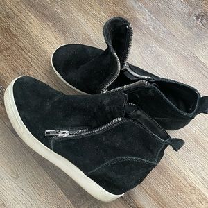 STEVE MADDEN mule sneakers in black!